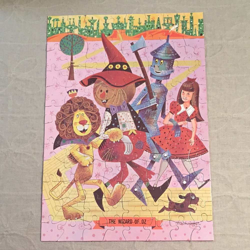 Vintage Wizard Of Oz Vintage Puzzle With Original Tube Canister 1960s